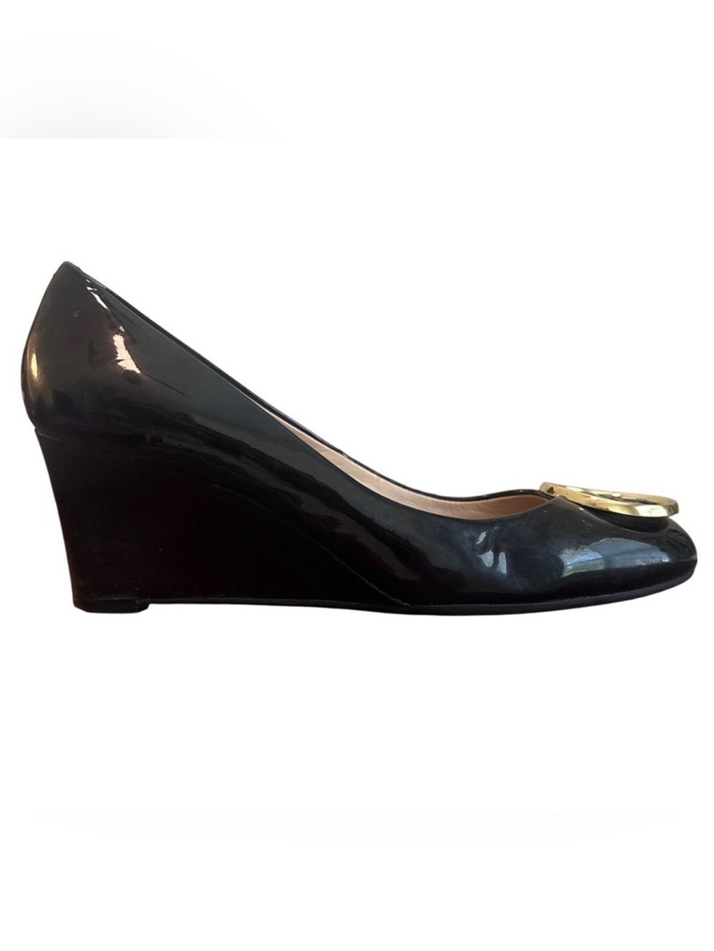 Tory Burch Sally Wedge Pumps Black Patent Leather Gold Logo Size 7